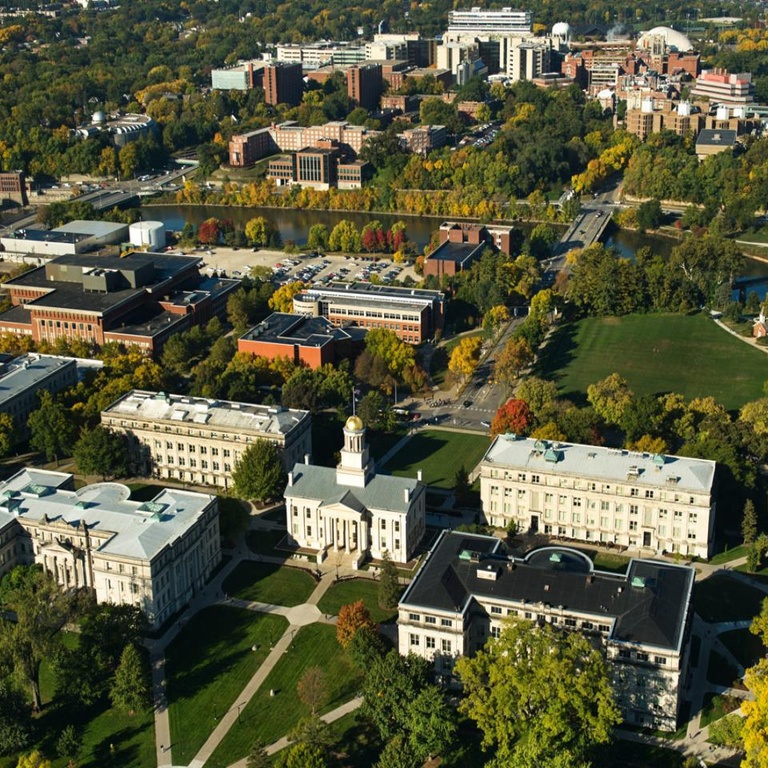 Off Campus Living Guide Division of Student Life The University of Iowa